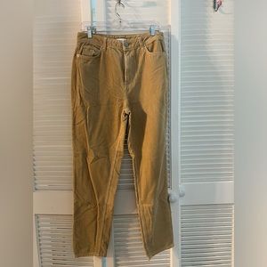BDG HIGH RISE MOM JEAN FIT CORDUROY KHAKI PANTS